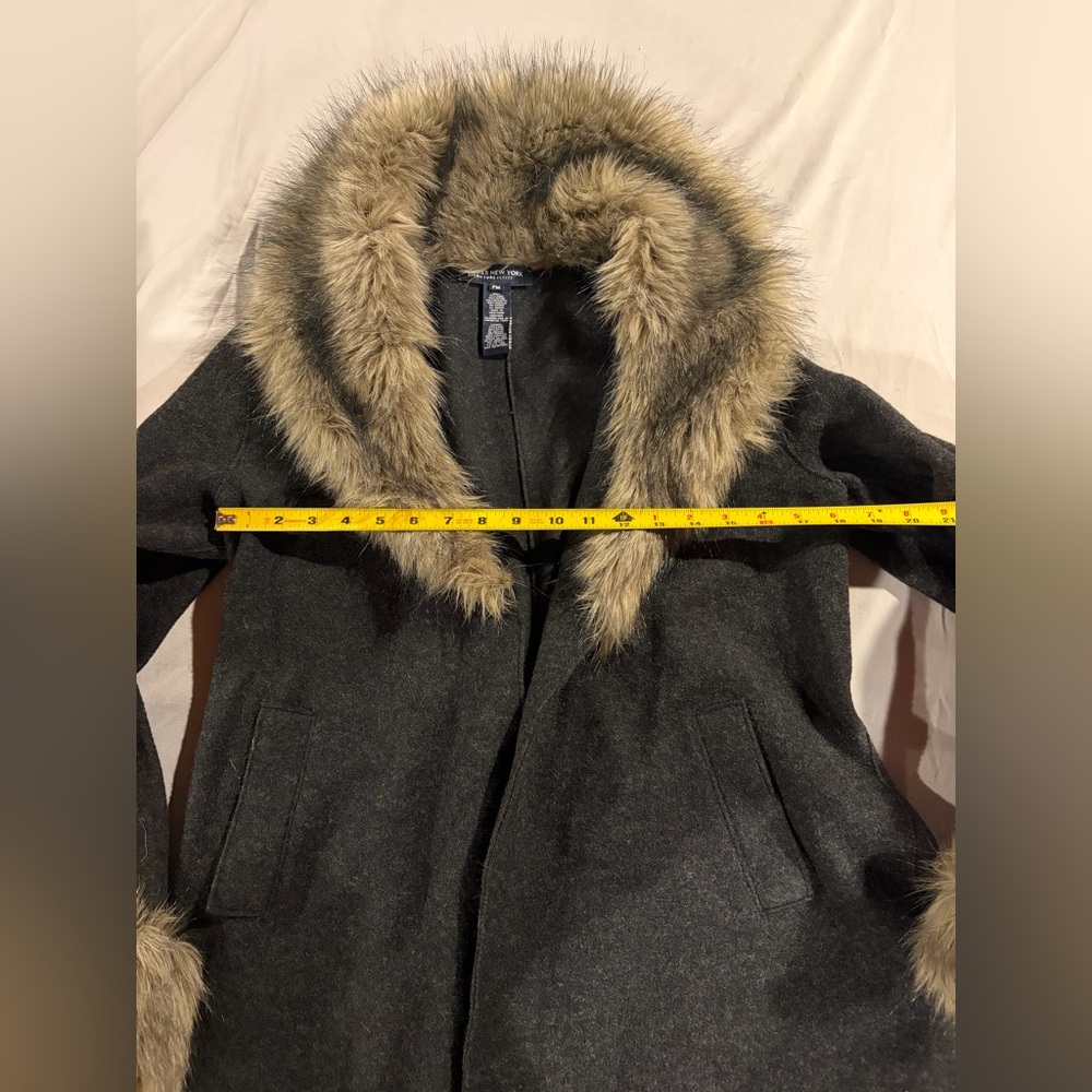 Jones New York Dark Gray Wool Trench Coat with Faux Fur Trim - Picture 3 of 6